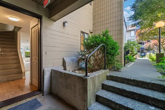 122 1363 Clyde Avenue, West Vancouver For Sale - image 13