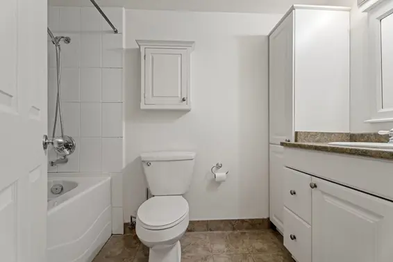 122 1363 Clyde Avenue, West Vancouver For Sale - image 18