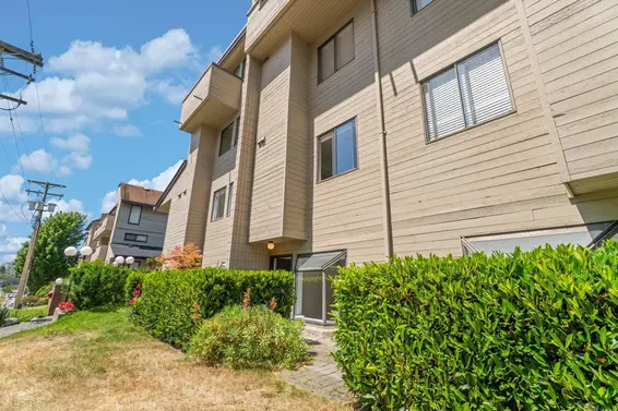 122 1363 Clyde Avenue, West Vancouver For Sale - image 2
