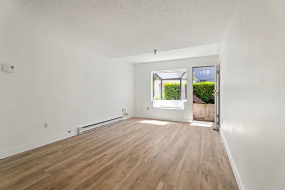 122 1363 Clyde Avenue, West Vancouver For Sale - image 3