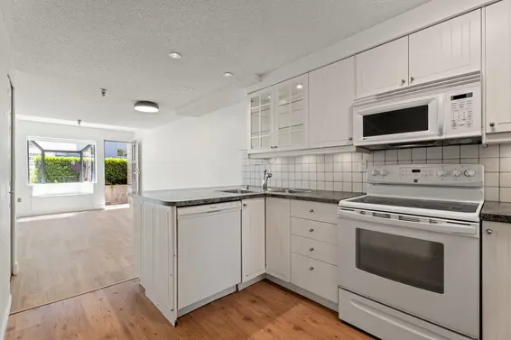 122 1363 Clyde Avenue, West Vancouver For Sale - image 6