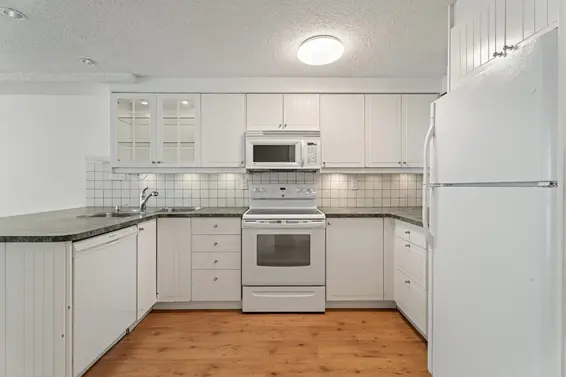 122 1363 Clyde Avenue, West Vancouver For Sale - image 7