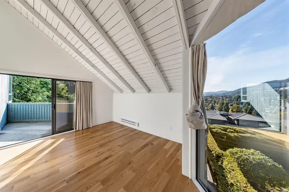 975 Aubeneau Crescent, West Vancouver For Sale - image 19