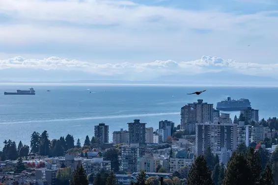 975 Aubeneau Crescent, West Vancouver For Sale - image 23