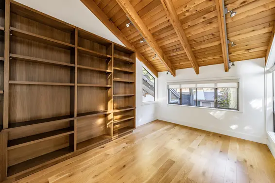 975 Aubeneau Crescent, West Vancouver For Sale - image 24