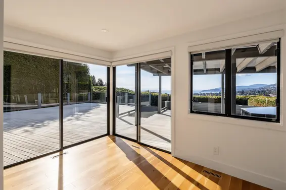 975 Aubeneau Crescent, West Vancouver For Sale - image 27