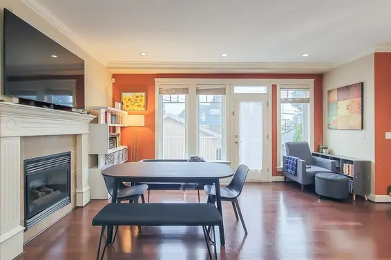 203 East 18th Street, North Vancouver