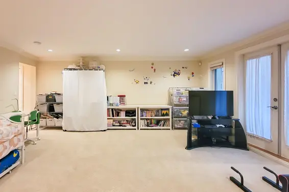 203 East 18th Street, North Vancouver For Sale - image 21