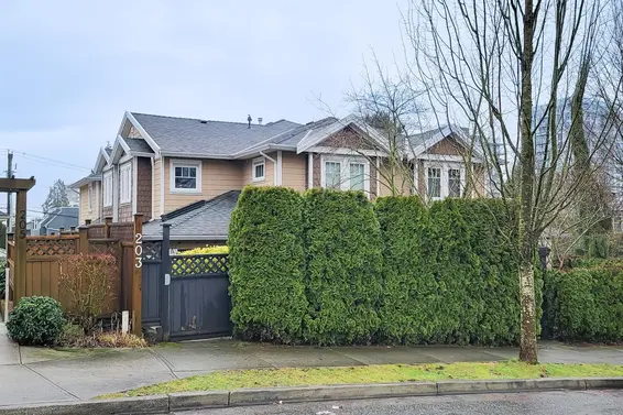 203 East 18th Street, North Vancouver For Sale - image 29