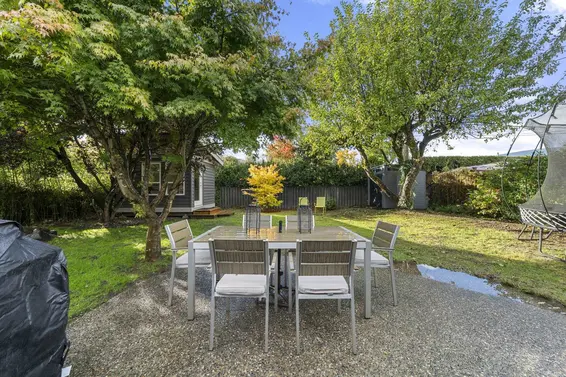 1155 Tatlow Avenue, North Vancouver For Sale - image 19