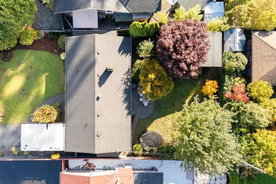 1155 Tatlow Avenue, North Vancouver For Sale - image 23