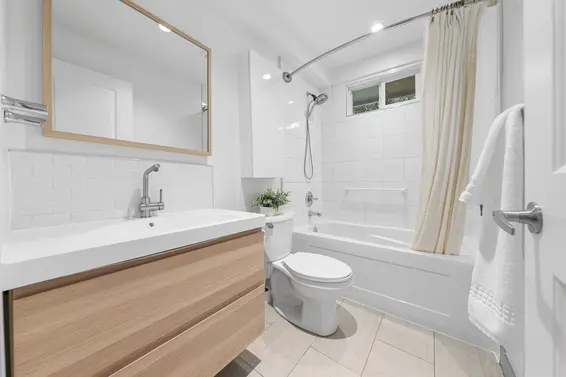 1155 Tatlow Avenue, North Vancouver For Sale - image 31