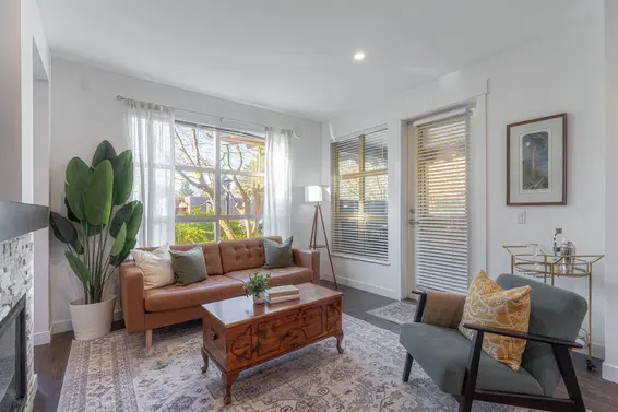 110 1468 St. Andrews Avenue, North Vancouver For Sale - image 2