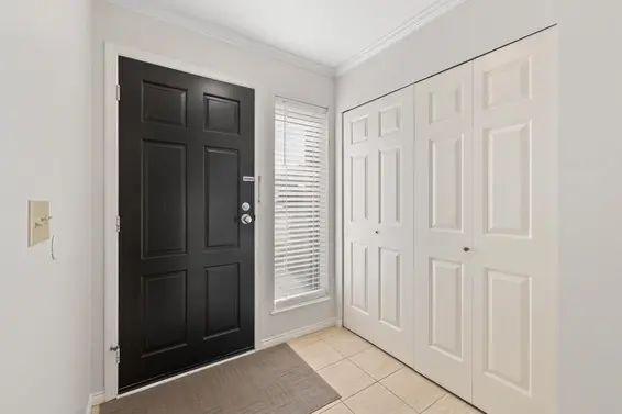 912 Roche Point Drive, North Vancouver For Sale - image 3