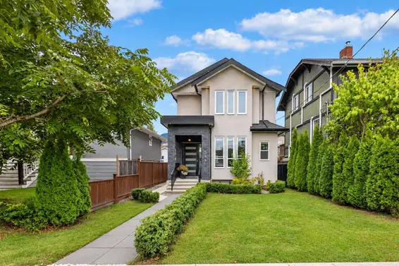 344 East 21 Street, North Vancouver