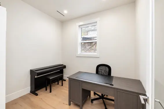 344 East 21 Street, North Vancouver For Sale - image 30