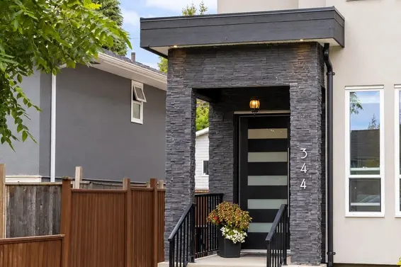 344 East 21 Street, North Vancouver For Sale - image 4
