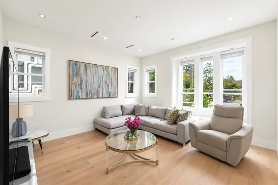 344 East 21 Street, North Vancouver For Sale - image 6