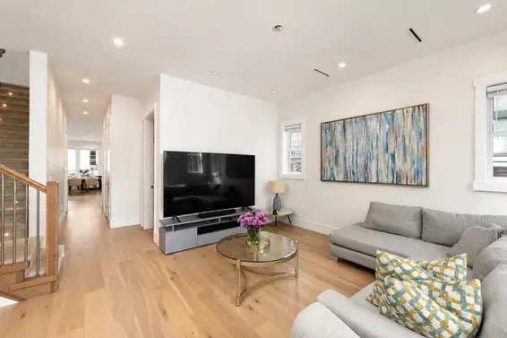 344 East 21 Street, North Vancouver For Sale - image 7