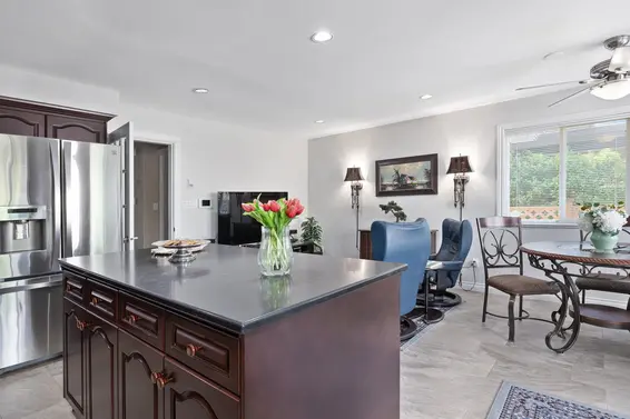 326 East 12th Street, North Vancouver For Sale - image 9