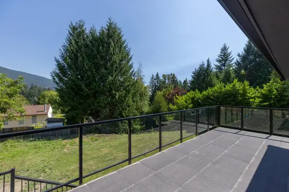 104 Bonnymuir Drive, West Vancouver For Sale - image 14