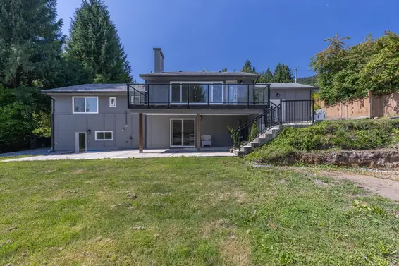 104 Bonnymuir Drive, West Vancouver For Sale - image 39