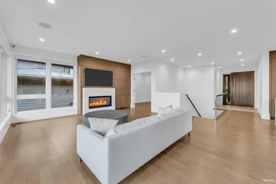 3018 Burfield Place, West Vancouver For Sale - image 15