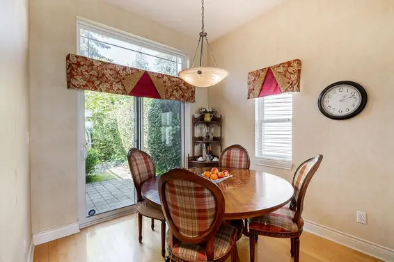 4918 Edendale Lane, West Vancouver For Sale - image 14