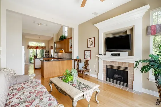 4918 Edendale Lane, West Vancouver For Sale - image 9