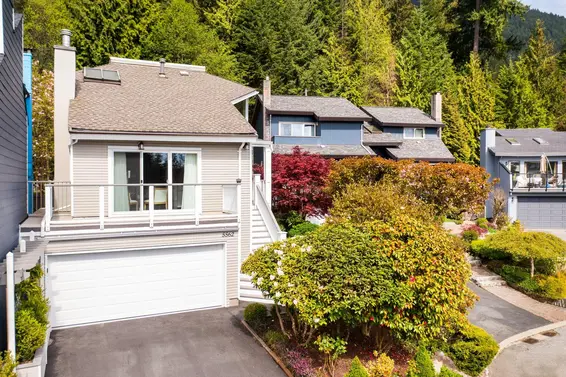 5562 Swordfern Place, North Vancouver For Sale - image 2