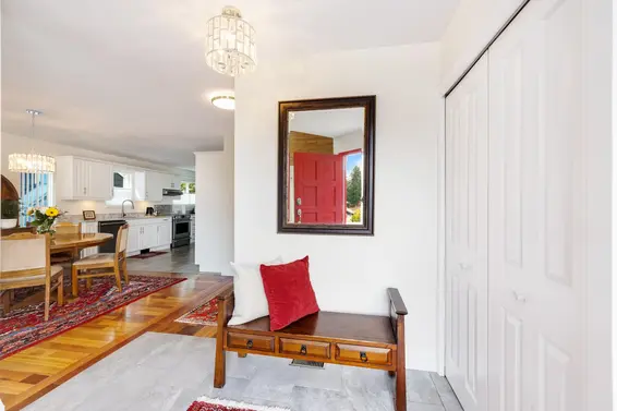5562 Swordfern Place, North Vancouver For Sale - image 3