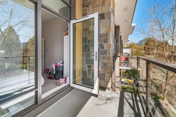 2765 Mountain Highway, North Vancouver For Sale - image 19