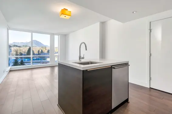 601 1550 Fern Street, North Vancouver For Sale - image 11