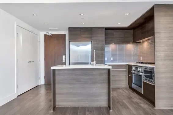 601 1550 Fern Street, North Vancouver For Sale - image 7