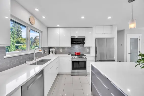 1176 West 23rd Street, North Vancouver For Sale - image 5