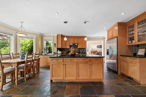 749 East 10th Street, North Vancouver For Sale - image 3