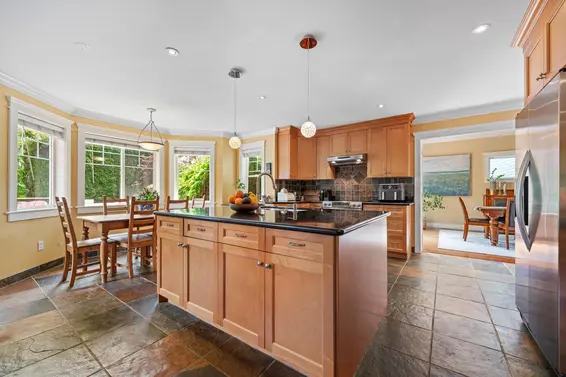 749 East 10th Street, North Vancouver For Sale - image 6