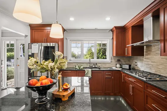 80 Glenmore Drive, West Vancouver For Sale - image 11