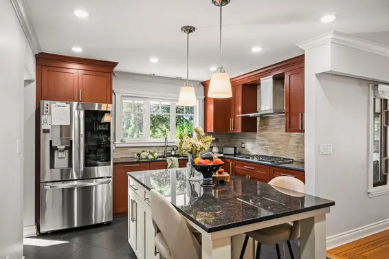 80 Glenmore Drive, West Vancouver For Sale - image 15