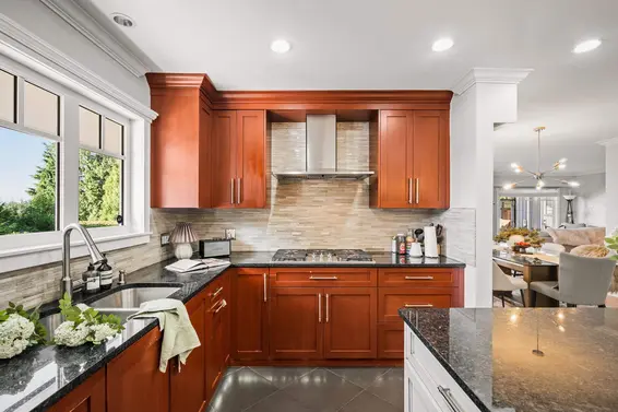 80 Glenmore Drive, West Vancouver For Sale - image 16