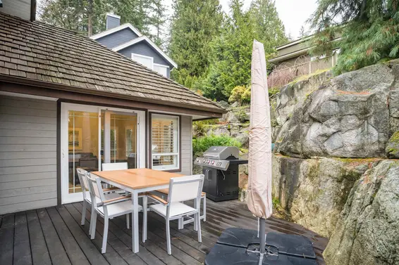 4001 Rose Crescent, West Vancouver For Sale - image 32