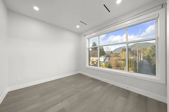 253 West 18th Street, North Vancouver For Sale - image 16