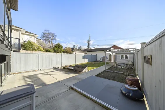 253 West 18th Street, North Vancouver For Sale - image 23