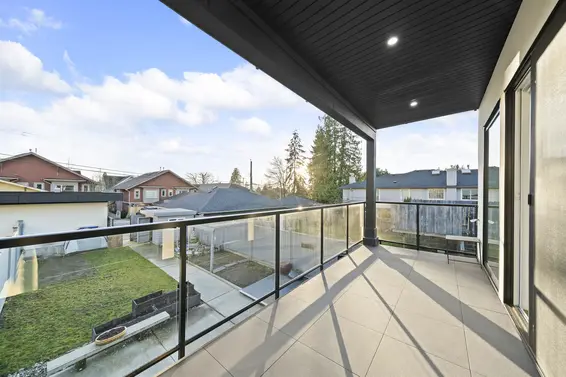 253 West 18th Street, North Vancouver For Sale - image 9