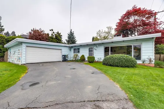 957 Essex Road, North Vancouver For Sale - image 2