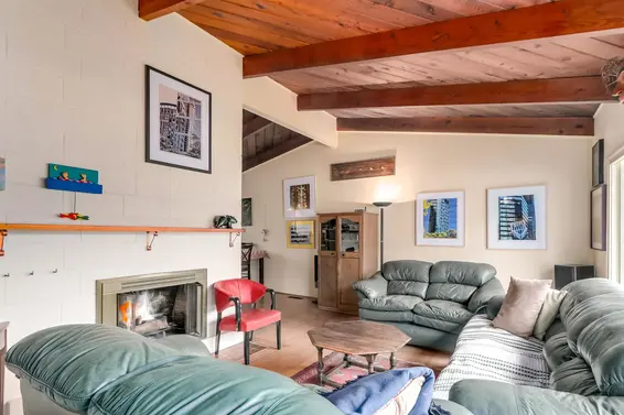 957 Essex Road, North Vancouver For Sale - image 5