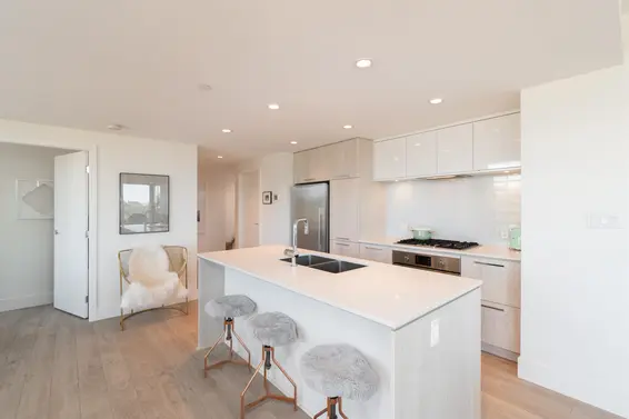 1807 680 Seylynn Crescent, North Vancouver For Sale - image 3
