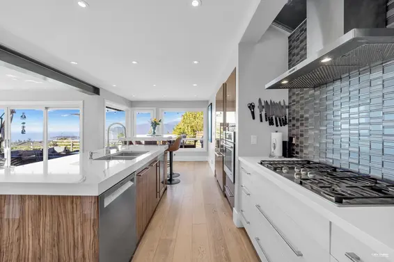 4795 Westwood Drive, West Vancouver For Sale - image 20