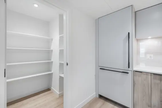 325 755 Harbourside Drive, North Vancouver For Sale - image 12