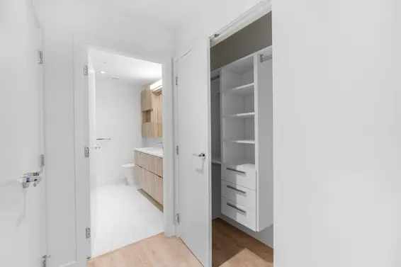 325 755 Harbourside Drive, North Vancouver For Sale - image 16